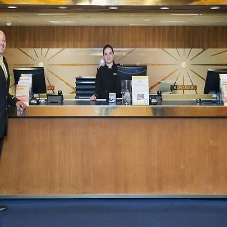 Ss By Westcord Hotel 4*